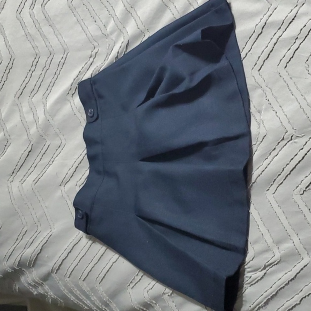 🐻    Dockers Skort size 7